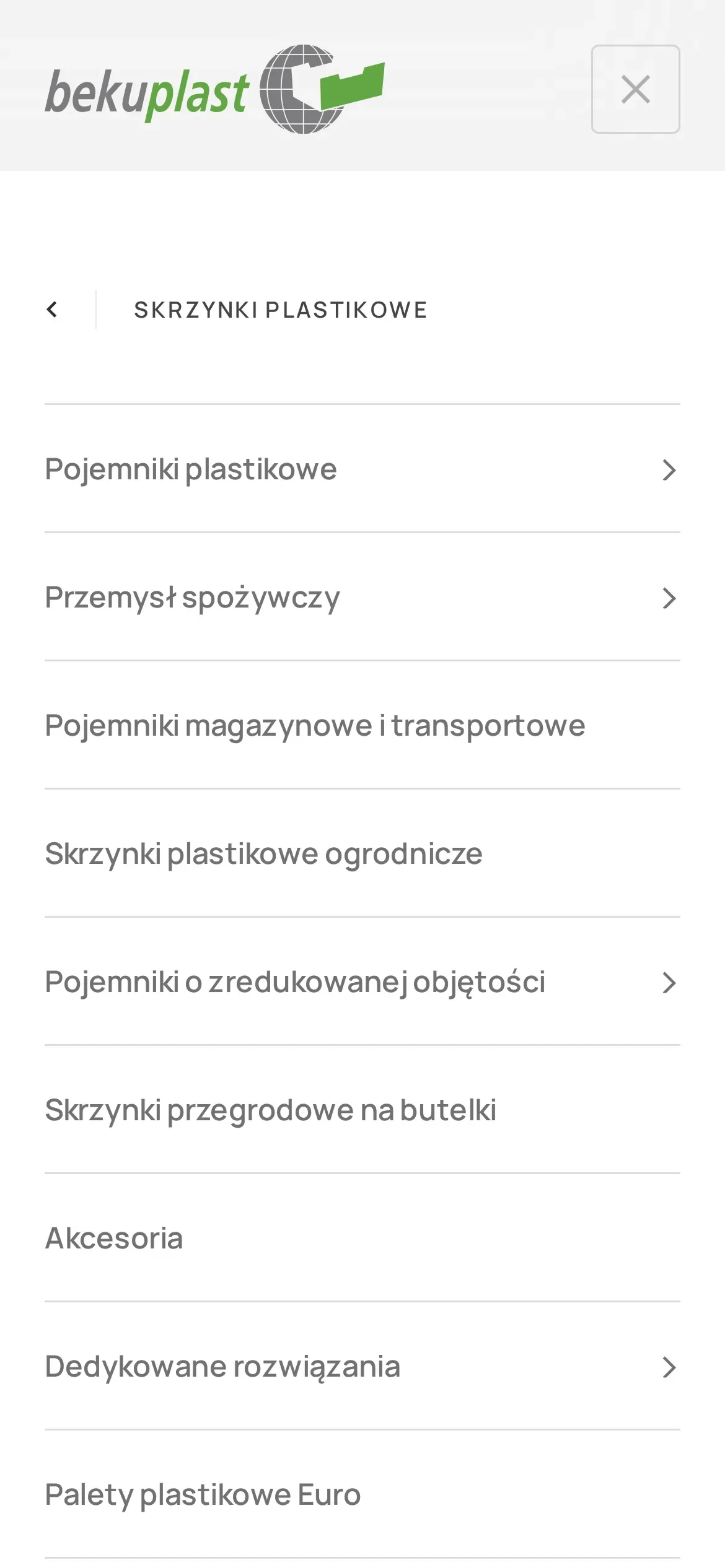 Otwarte menu bekuplast na telefonie, poziom „Skrzynki plastikowe”: pojemniki plastikowe, przemysł spożywczy, pojemniki magazynowe i transportowe, skrzynki ogrodnicze, pojemniki o zredukowanej objętości, skrzynki na butelki, akcesoria, dedykowane rozwiązania i palety Euro