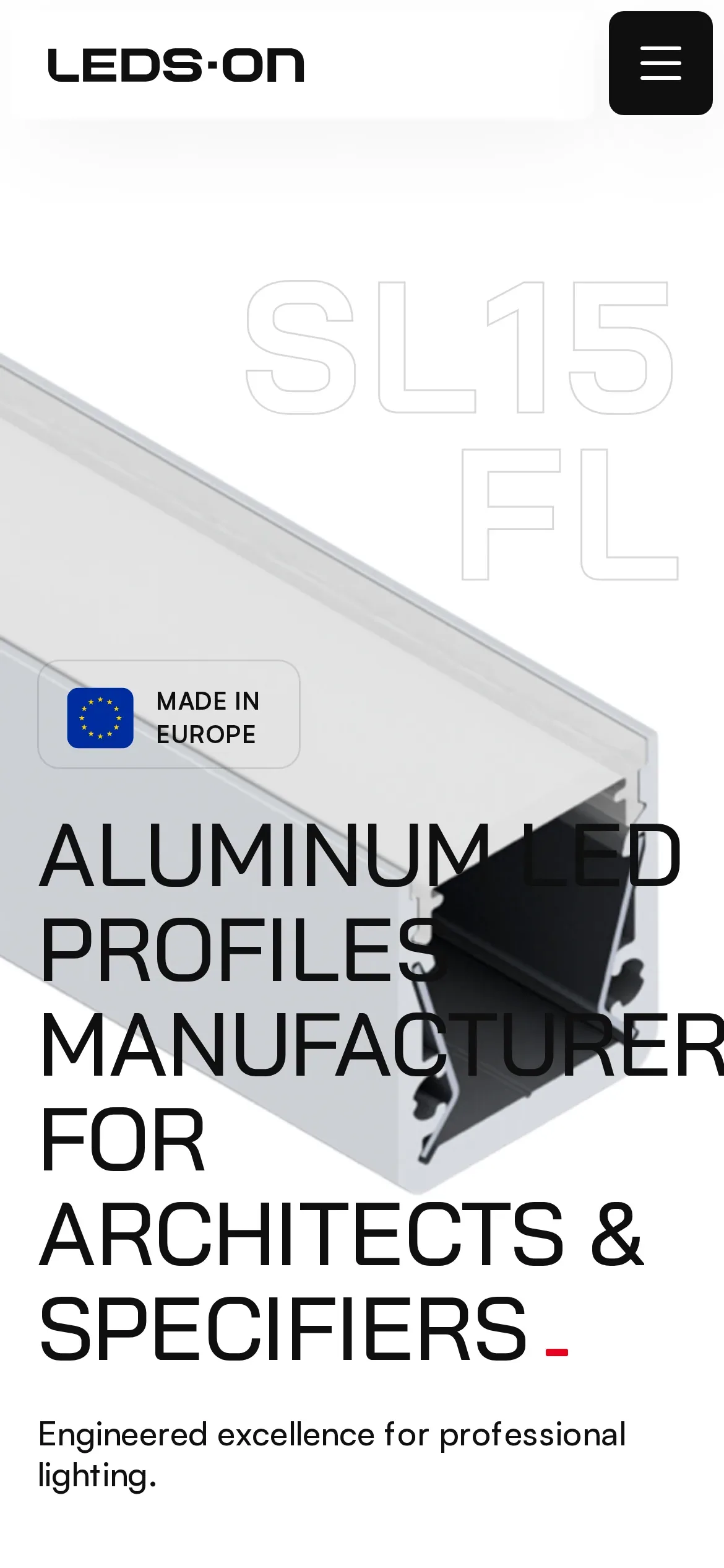 Strona główna LEDsON na telefonie: hasło „Aluminum LED Profiles Manufacturer for Architects & Specifiers” na tle zdjęcia profilu SL15 FL i znak „Made in Europe”