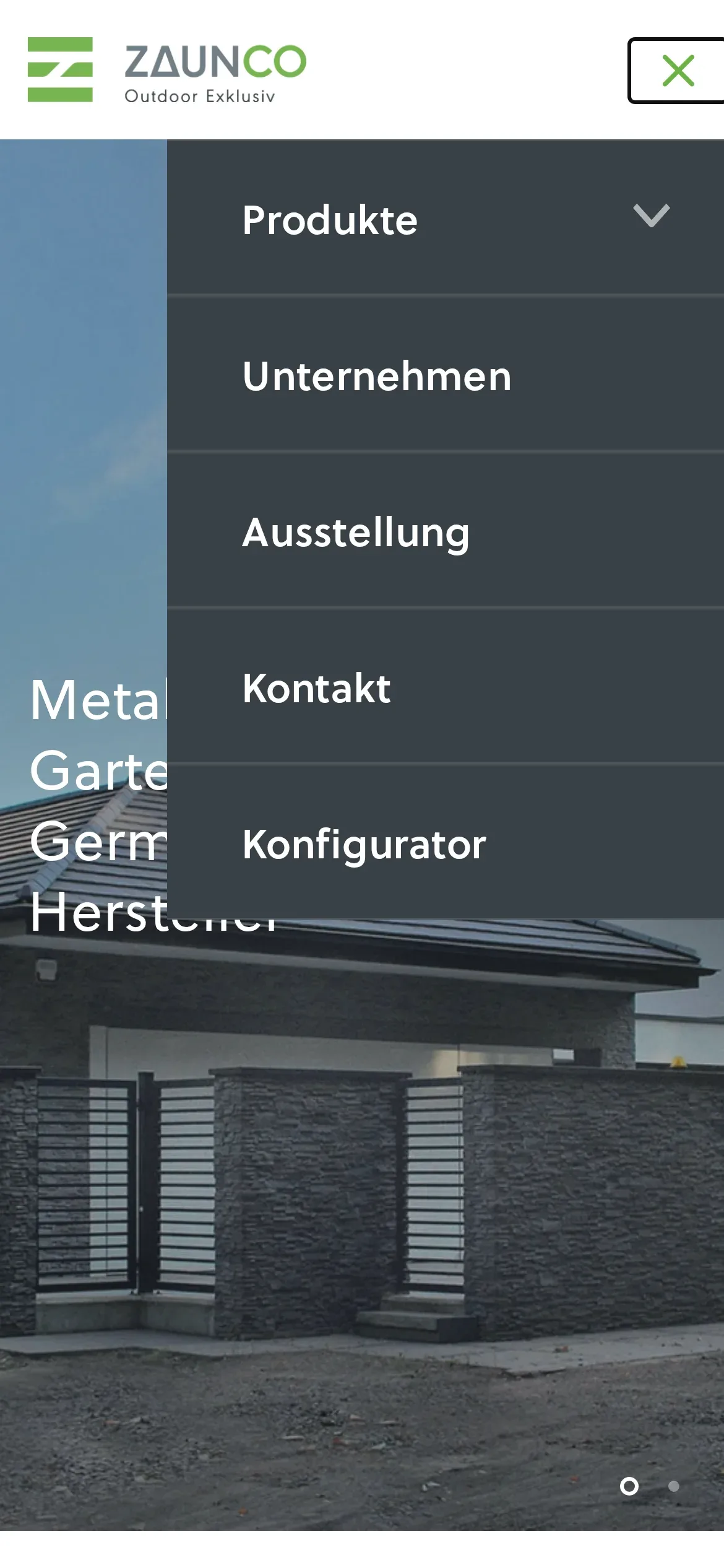 Otwarte menu ZAUNCO na telefonie: rozwijane „Produkte”, „Unternehmen”, „Ausstellung”, „Kontakt” i „Konfigurator” na ciemnym panelu